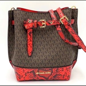 Michael Kors Emilia Small Bucket Bag MSGR